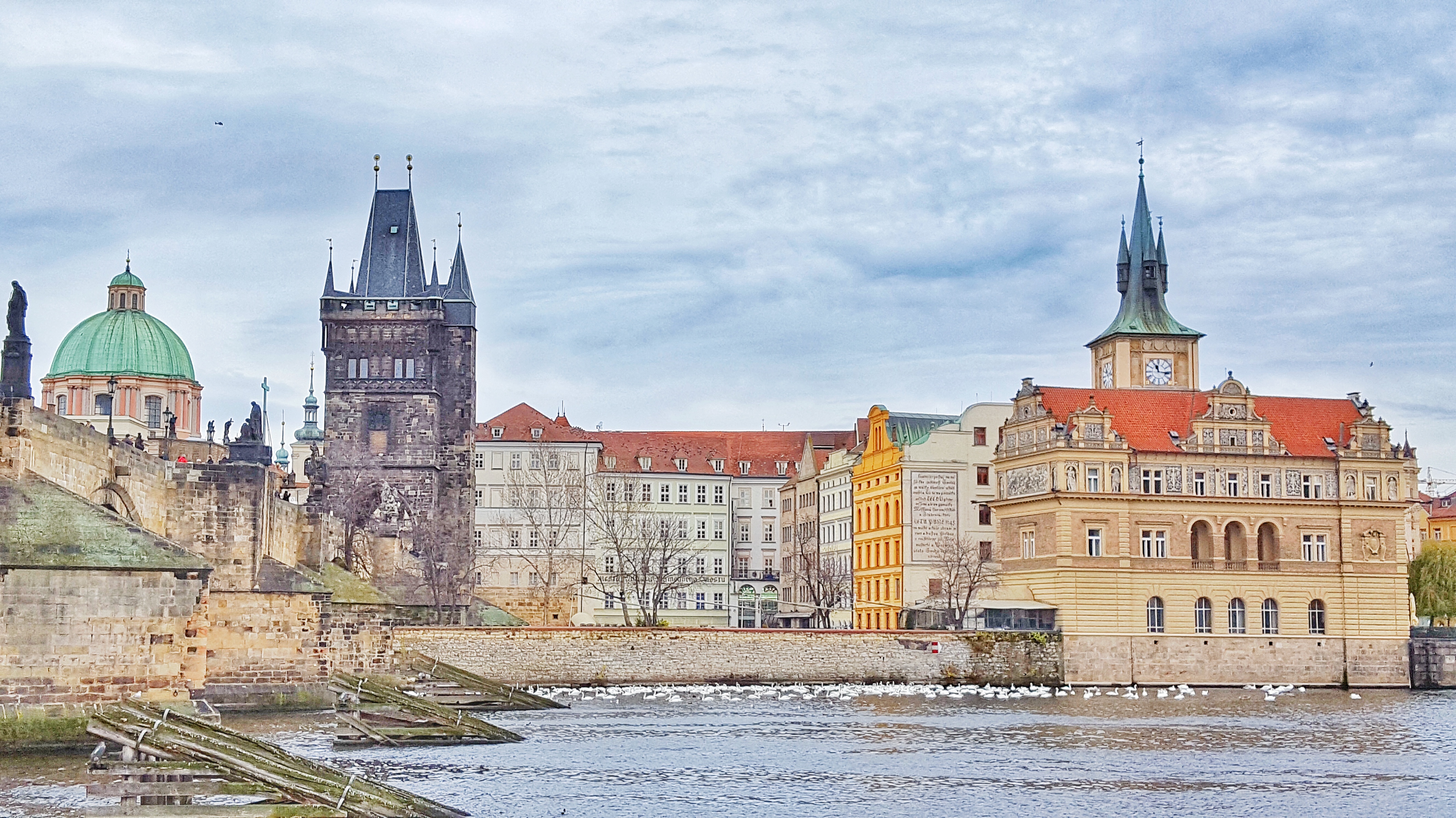 view-from-boat-trip-prague